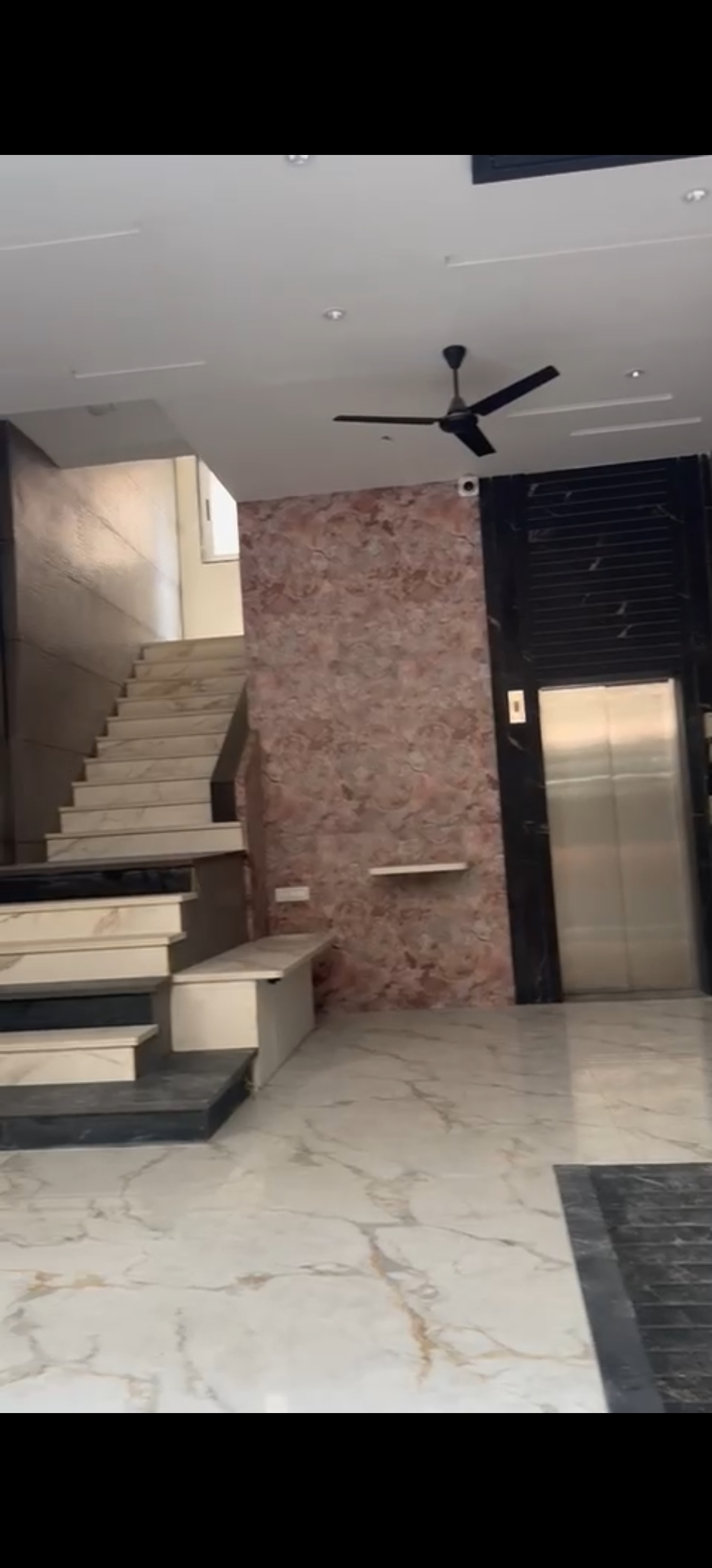 Spacious 5Bhk for Sale in Sector 21